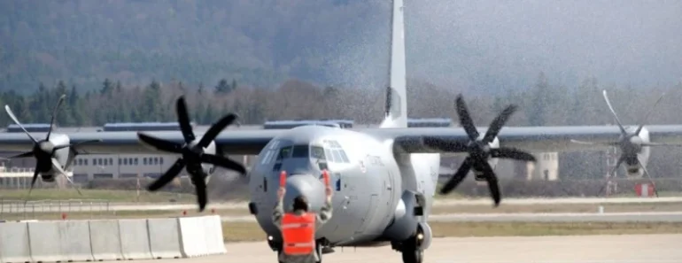 Nebo je zatvoreno, vojska preuzima sve! Hitna blokada aerodroma na samoj granici: Sprema se nešto krupno