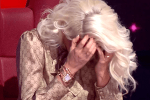 JELENA KARLEUŠA SE SLOMILA NA SNIMANJU Glasno zajecala zbog Duška Tošića, umalo prekinute “Pinkove Zvezde”