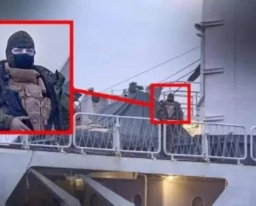 Kuda su ovo pošli ruski brodovi?! Naoružani ljudi primećeni na palubi, hitno se oglasila NATO mornarica