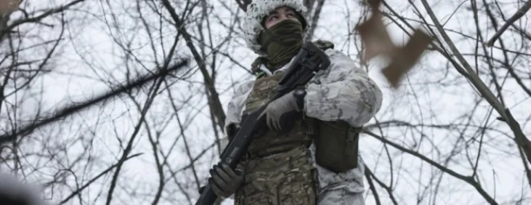 Ukrajinski vojnici masovno sa sobom nose jedan kućni alat, razlog je jeziv!