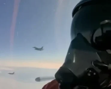 Rusi objavili snimak iz pilotske kabine: Bombarderi i lovci krenuli ka Aljasci, pogledajte ko se pojavio (VIDEO)