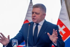Strašan udar na Fica! Članice NATO ga obavestile šta će mu se desiti ako krene kod Putina! Da li je moguće!