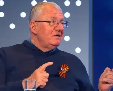 “PA, NEK SE ONDA PUŠE MESECIMA” Vojislav Šešelj objasnio kako umiriti Hrvate! ŠOK UŽIVO!
